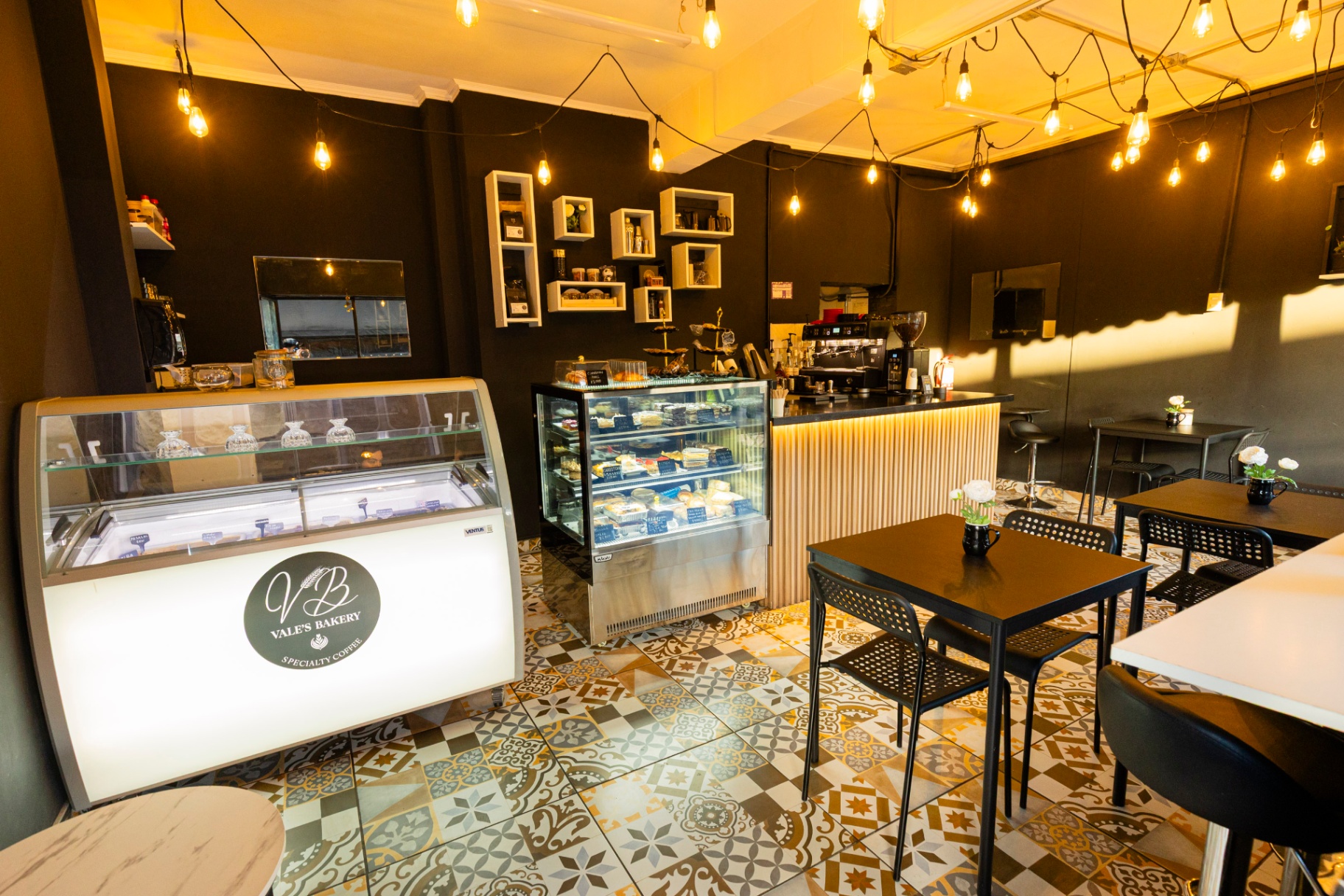 Interior de Vale's Bakery